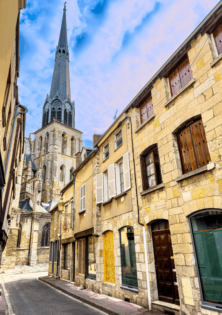 Pithiviers and Hubup : From the implementation of an urban shuttle to the use of Geolite