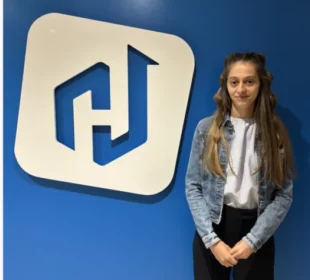 Maëva Briolais, Business Developer North West at Hubup